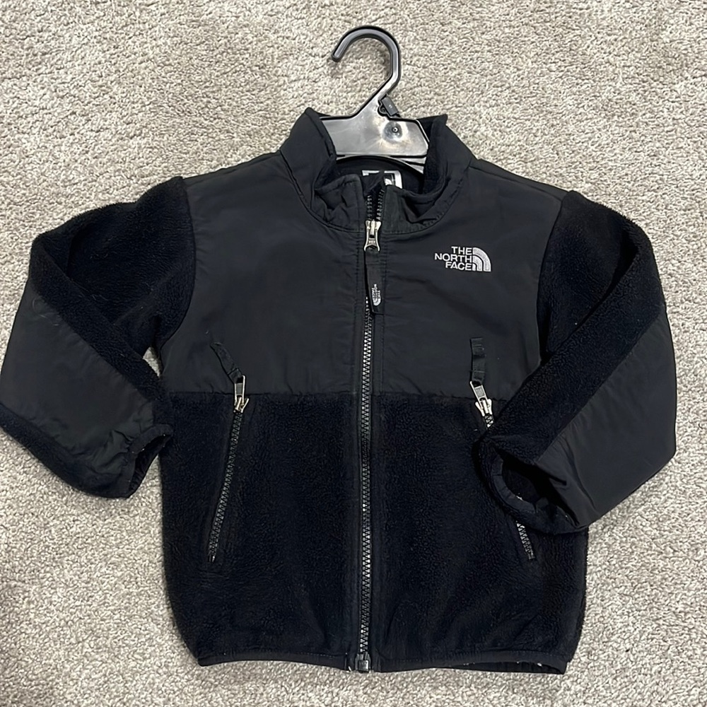 The North Fave kids Denali jacket
